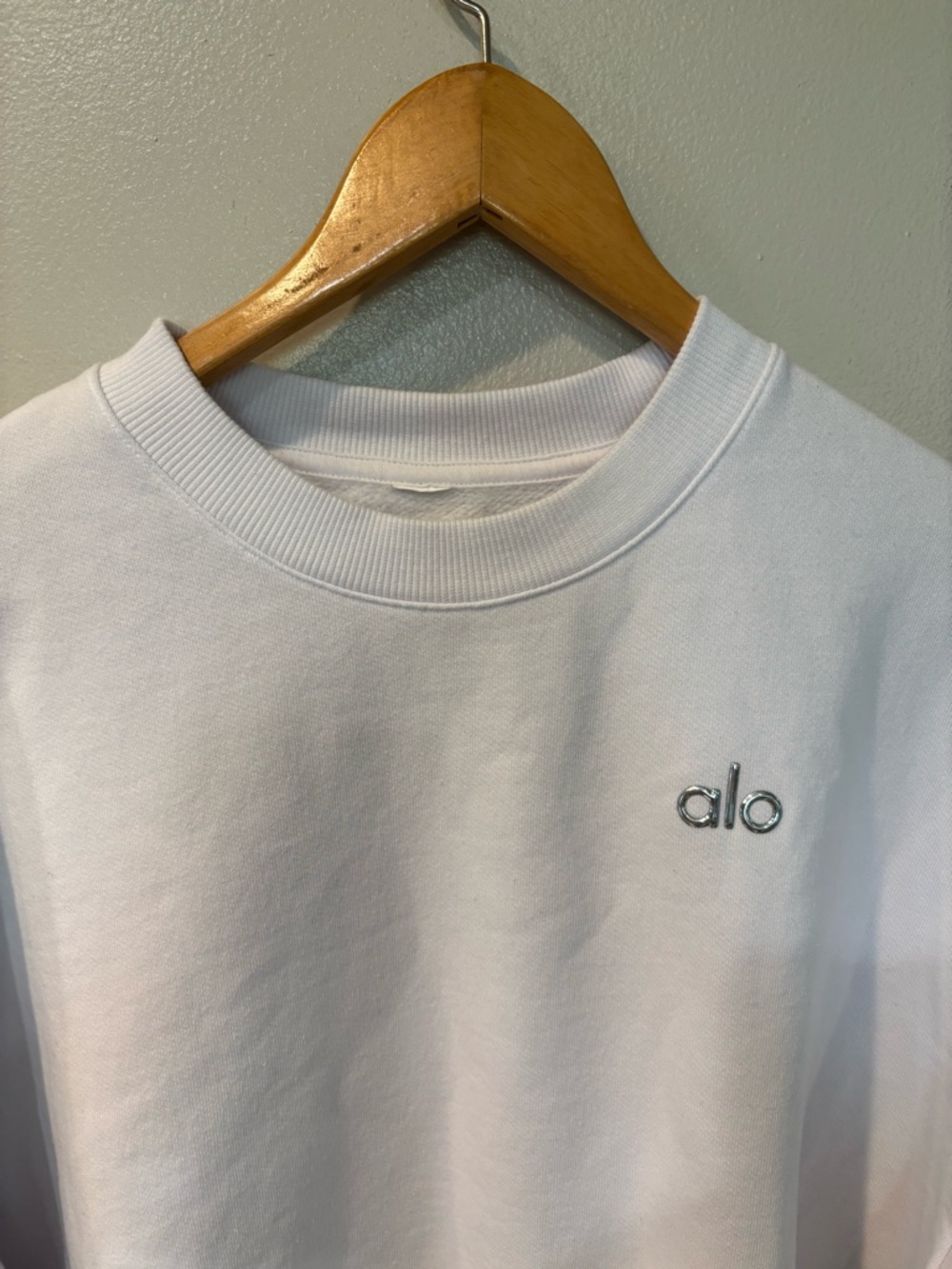 Alo Yoga Accolade Crewneck Pullover Sweatshirt Women’s Size Medium - Picture 2 of 7